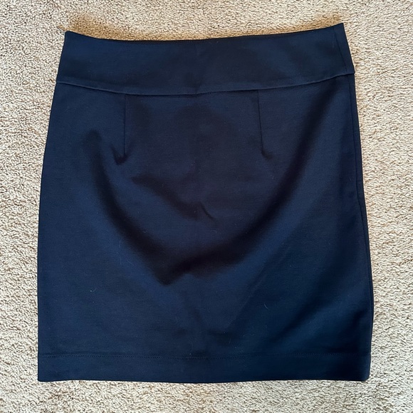 Banana Republic Skirt - Picture 2 of 5